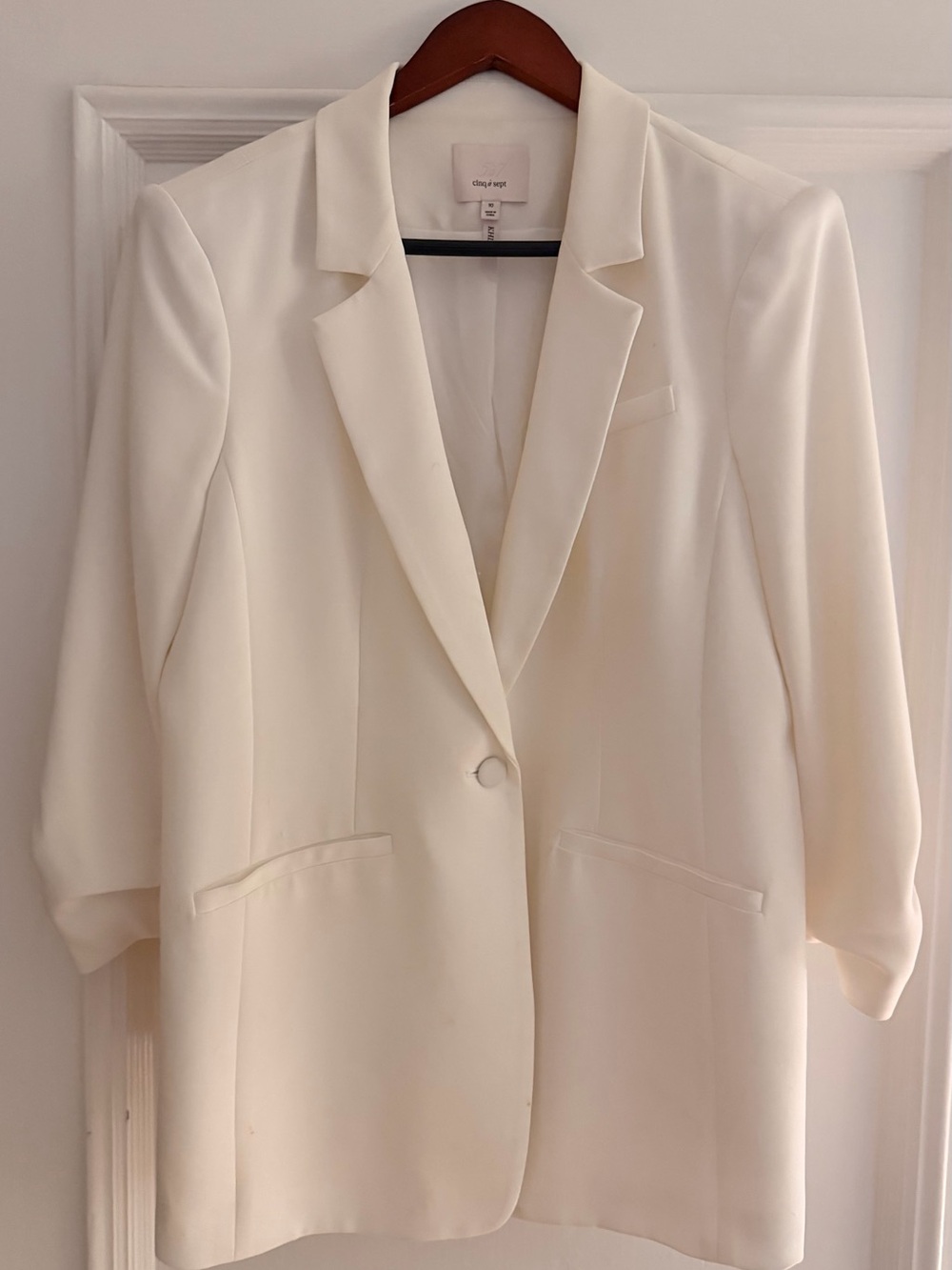 cinq à sept Cream Single-Button Blazer